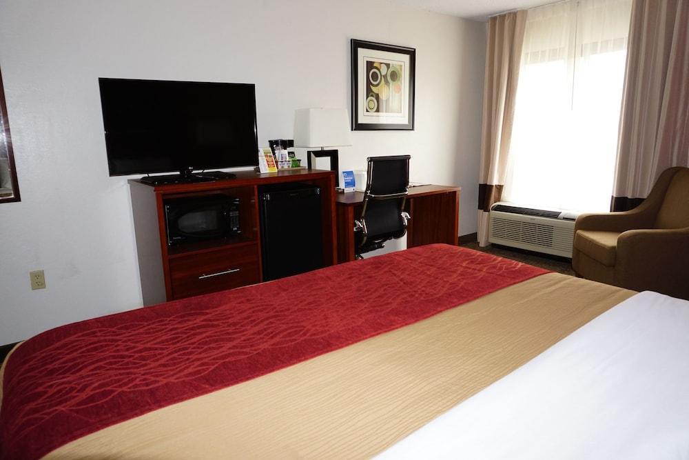 Comfort Inn Greensboro - Kernersville Buitenkant foto