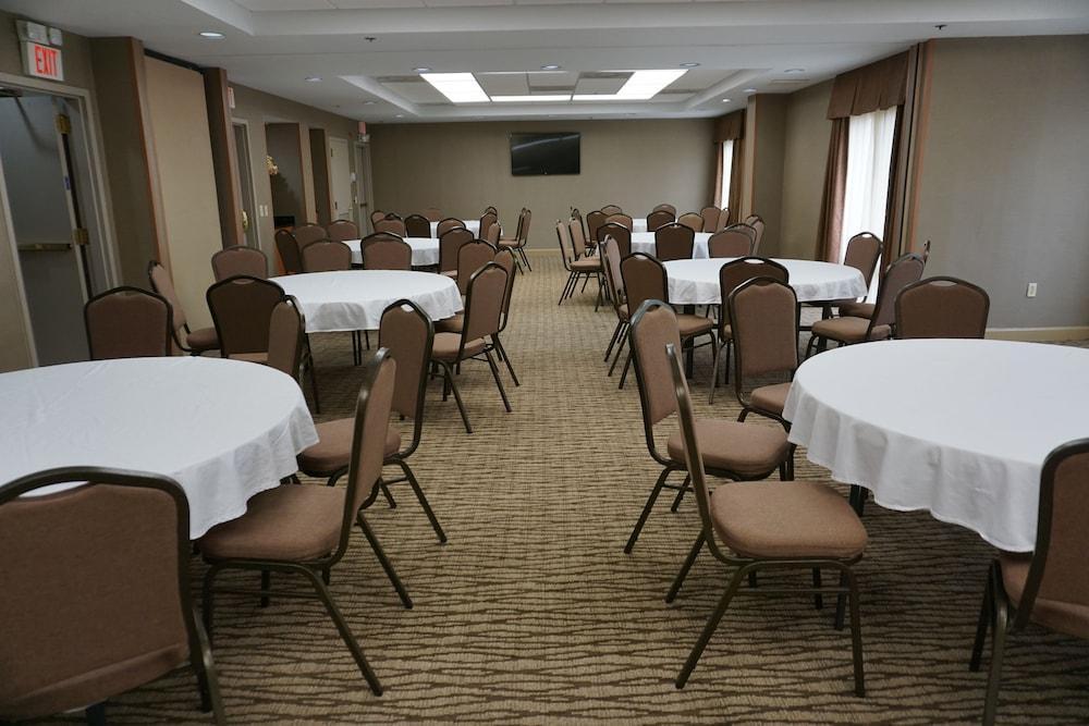 Comfort Inn Greensboro - Kernersville Buitenkant foto