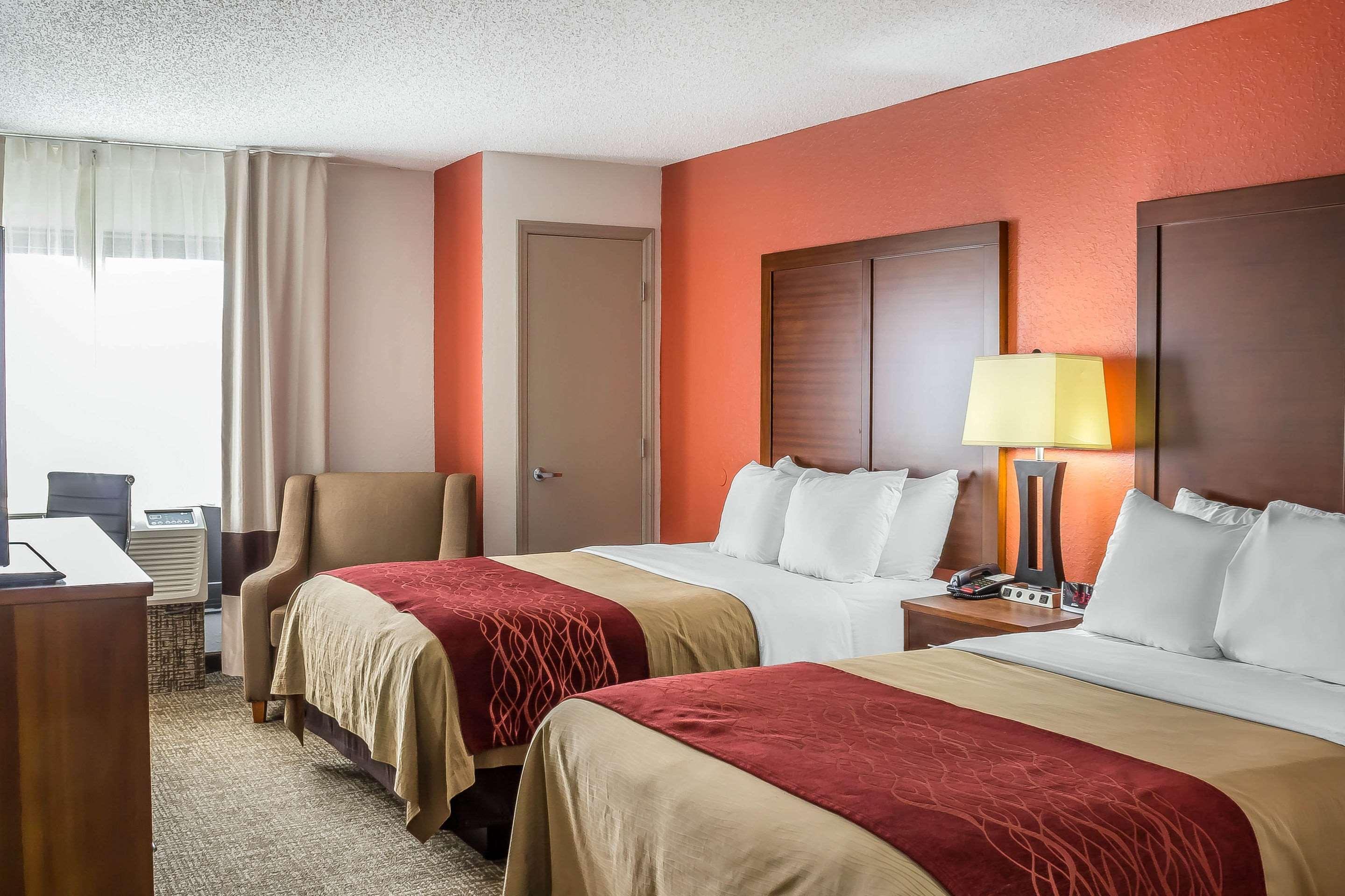 Comfort Inn Greensboro - Kernersville Buitenkant foto