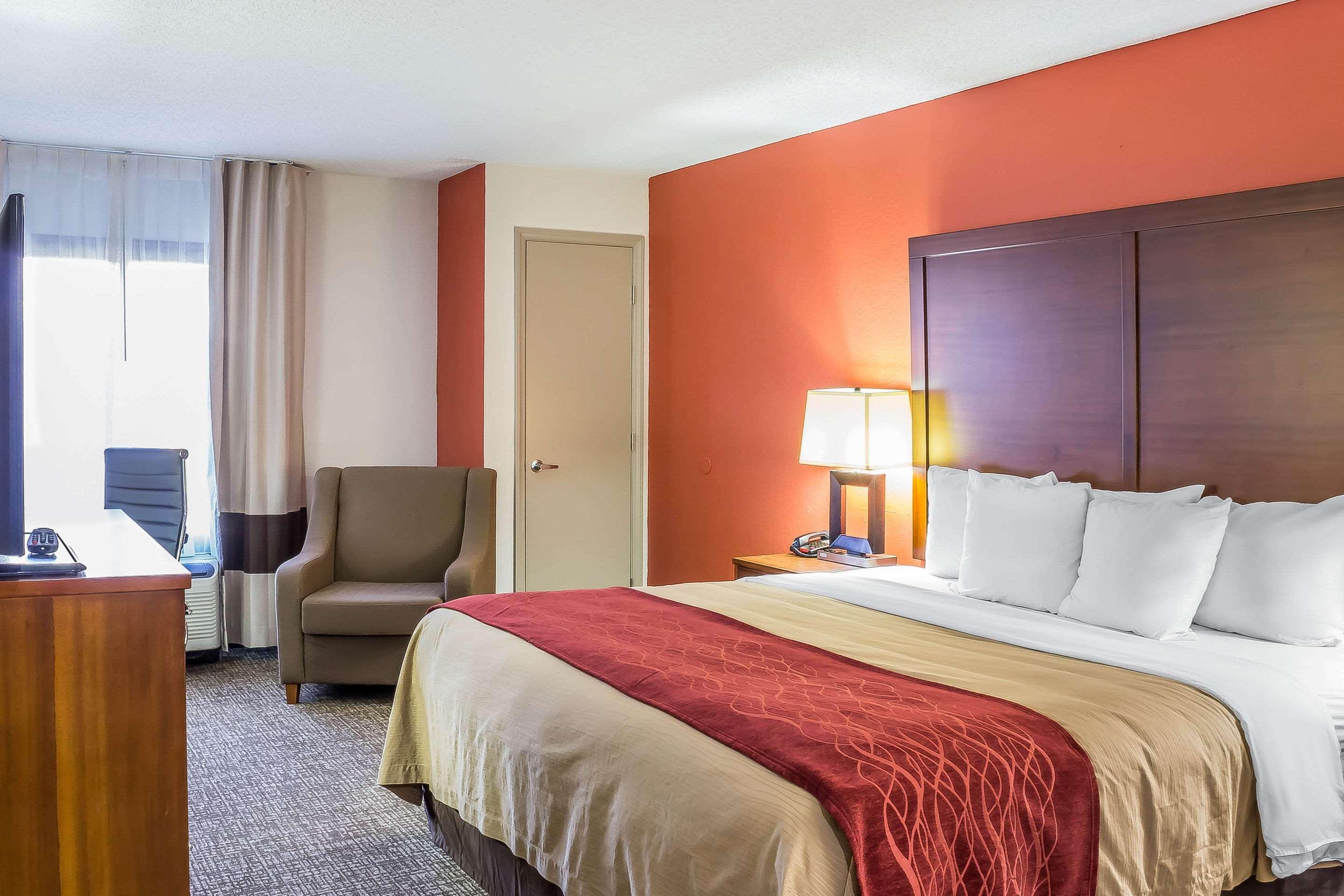 Comfort Inn Greensboro - Kernersville Buitenkant foto