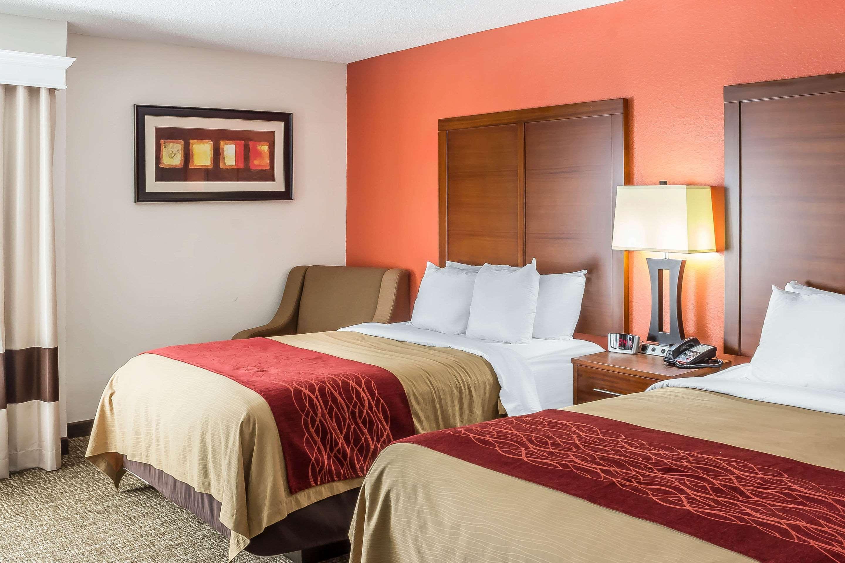 Comfort Inn Greensboro - Kernersville Buitenkant foto
