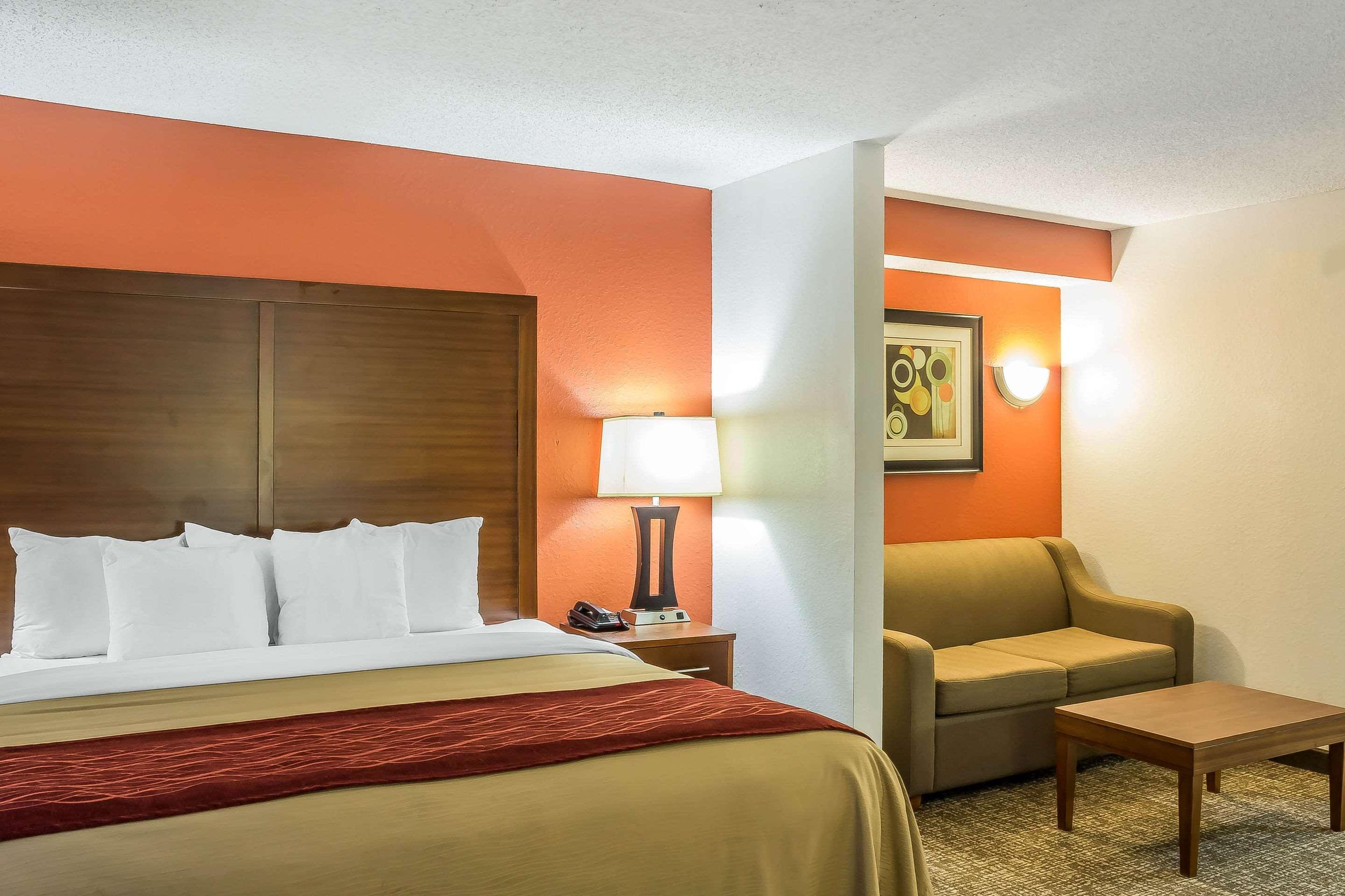 Comfort Inn Greensboro - Kernersville Buitenkant foto