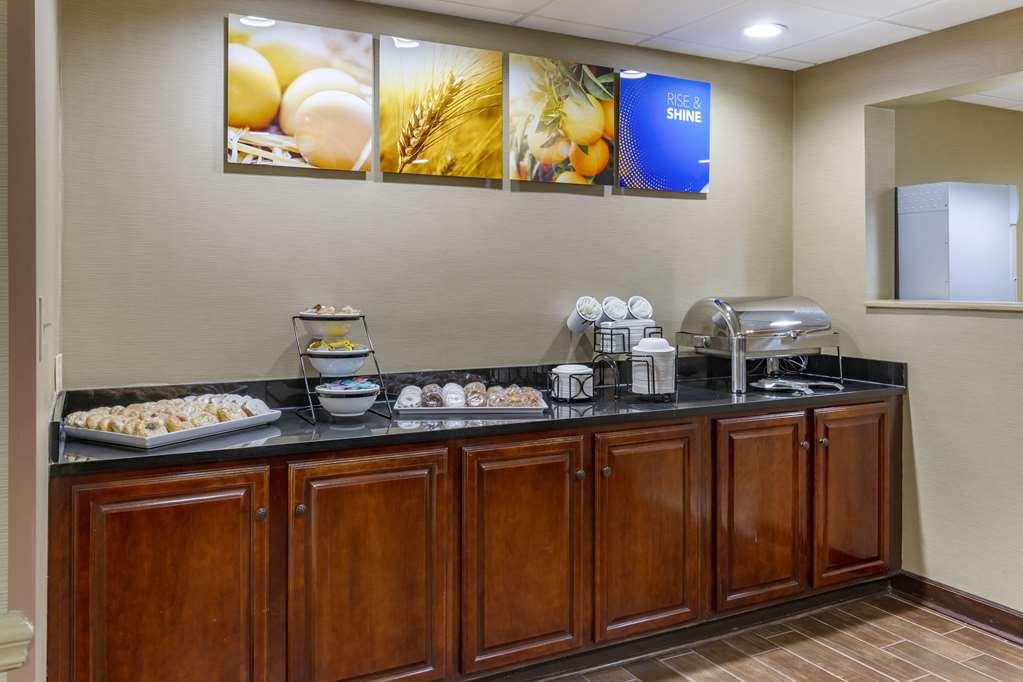 Comfort Inn Greensboro - Kernersville Restaurant foto